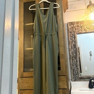 Mondetta Performance Luxury one piece. New never worn. Sz Small.